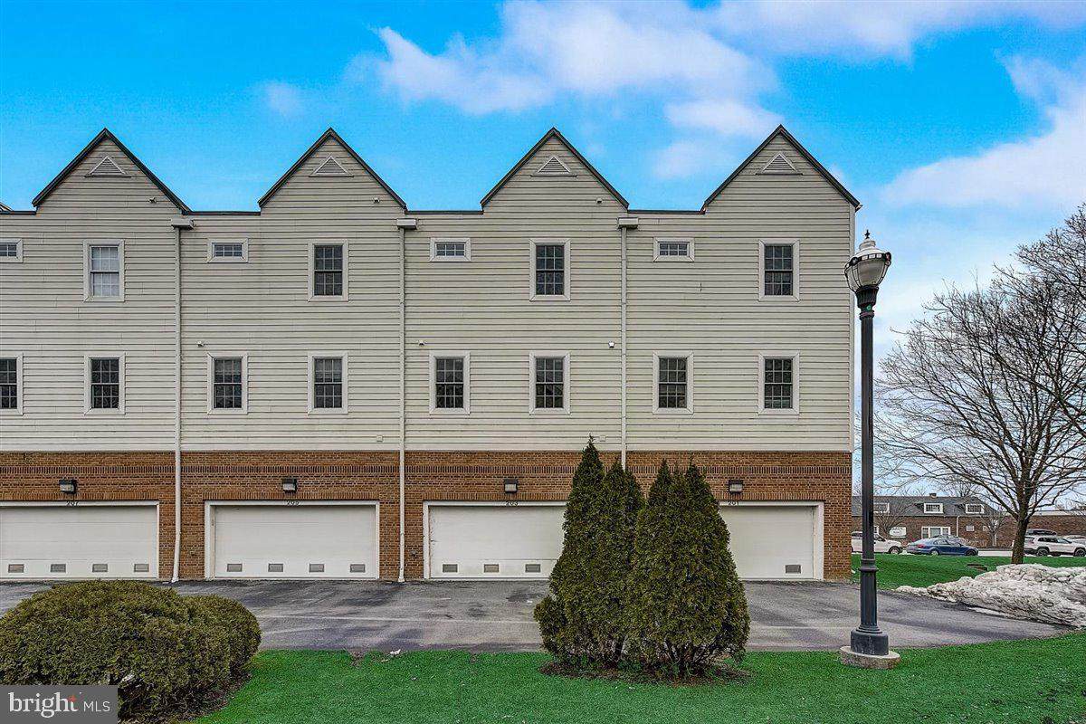 203 Christina Landing Drive - Photo 1