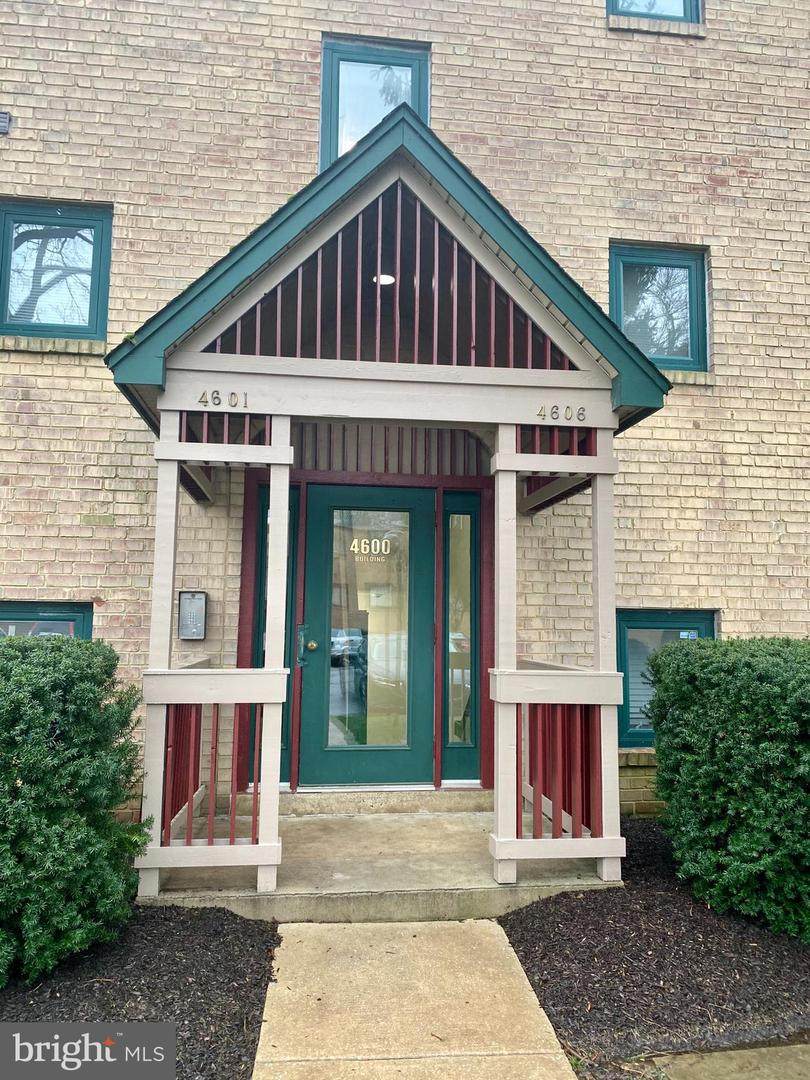 4606-G Center Terrace - Photo 1