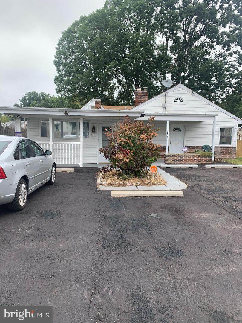 303 B Maple Avenue - Photo 1