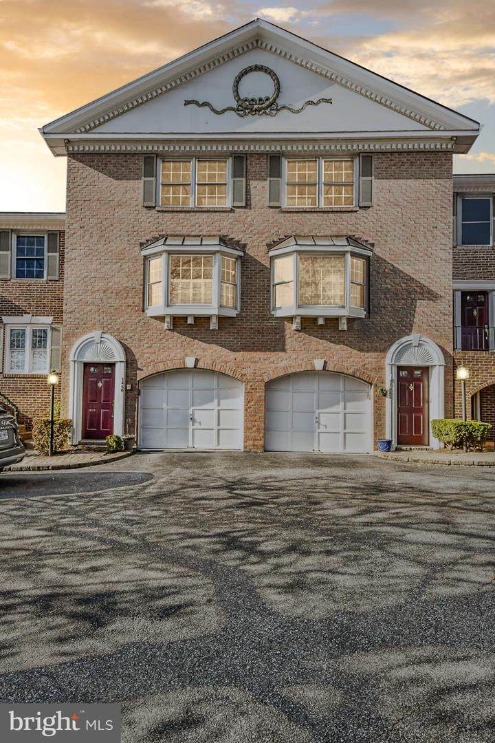 1460 Quinn Street - Photo 1