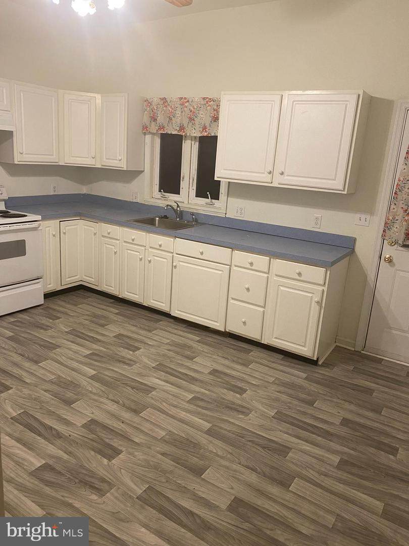36 Sussex Street - Photo 1