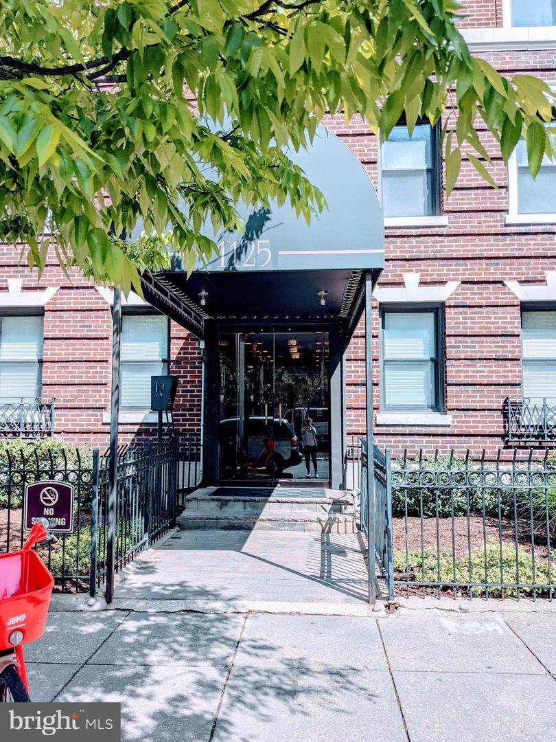 1125 12TH Street - Photo 1
