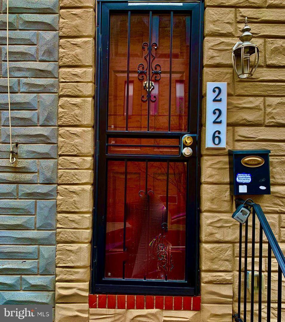 226 Glover Street - Photo 1