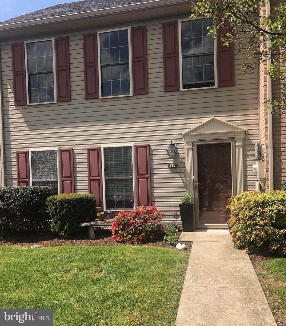 386 Stonehedge Lane - Photo 1