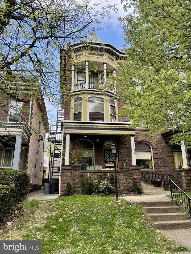 804 5TH Street - Photo 1