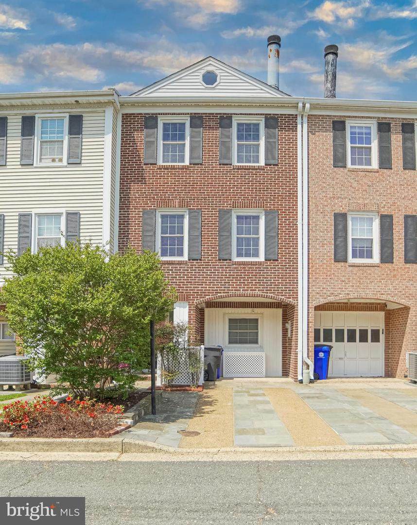 609 Piedmont Street - Photo 1