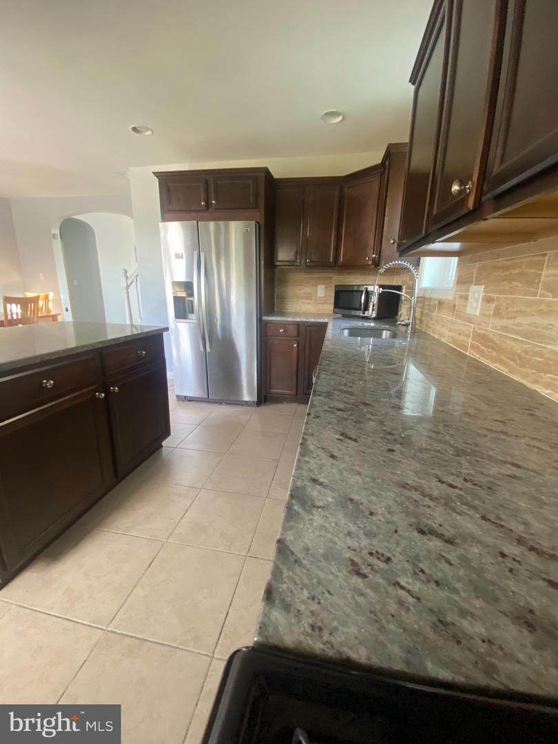 7916 Underhill Road - Photo 1