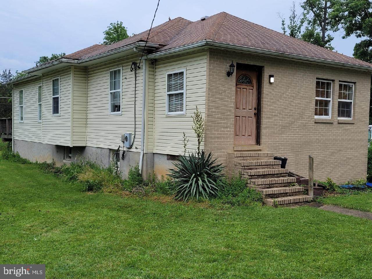 3604 Saint James Road - Photo 1