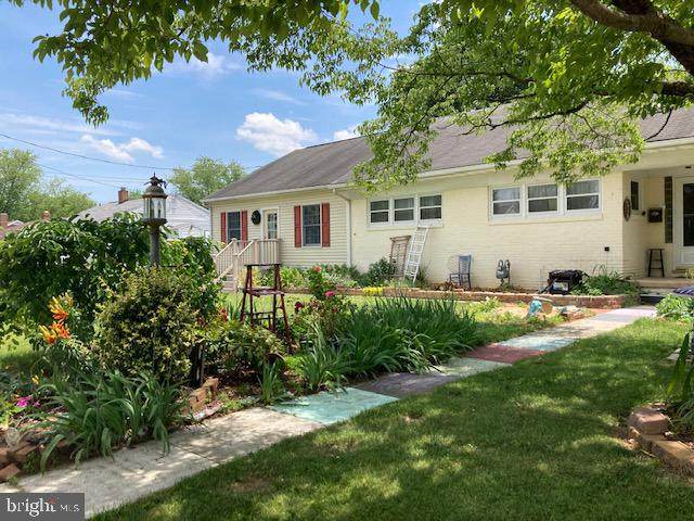 121 Grant Drive - Photo 1