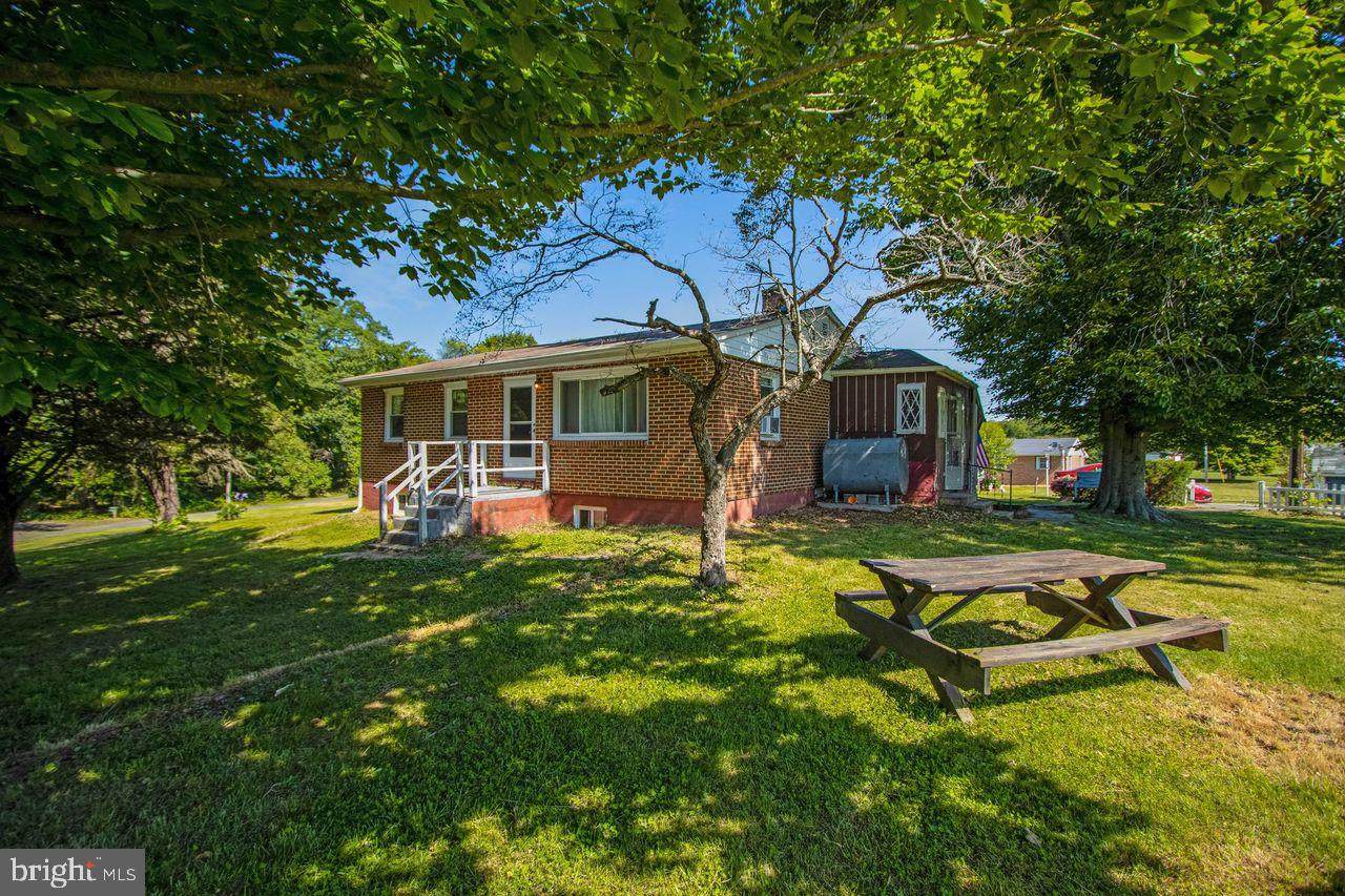 5365 Harleys Place - Photo 1