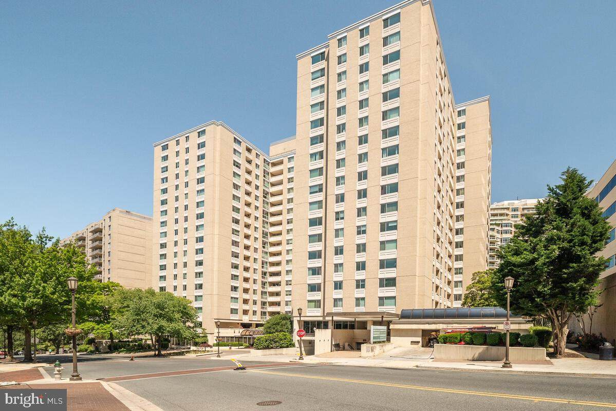 4601 Park Avenue - Photo 1
