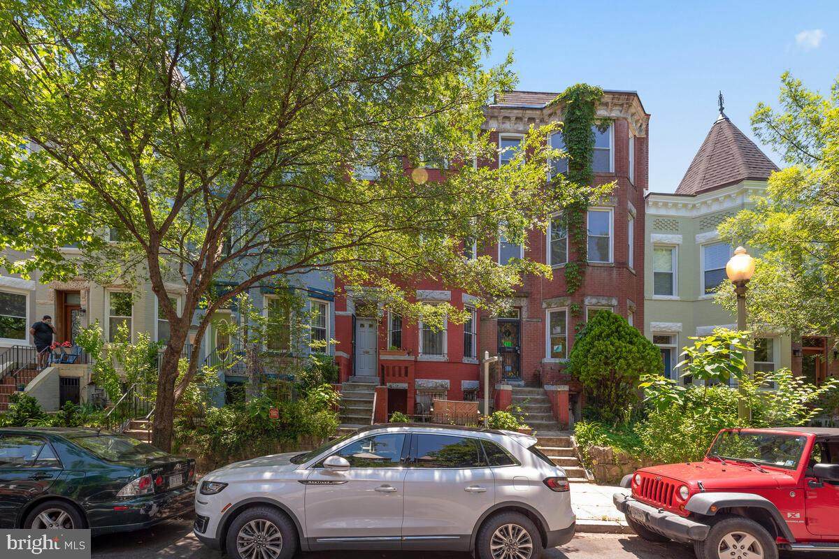 124 V Street - Photo 1