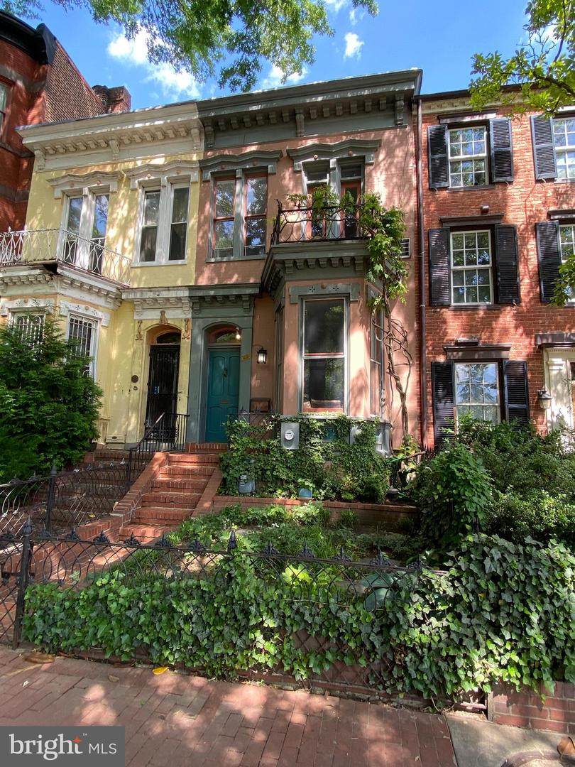 122 3RD Street - Photo 1