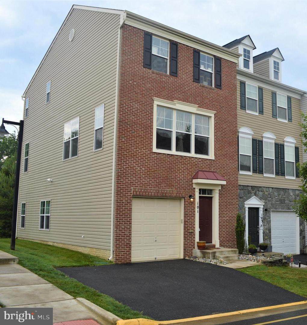 101 Hollister Lane - Photo 1