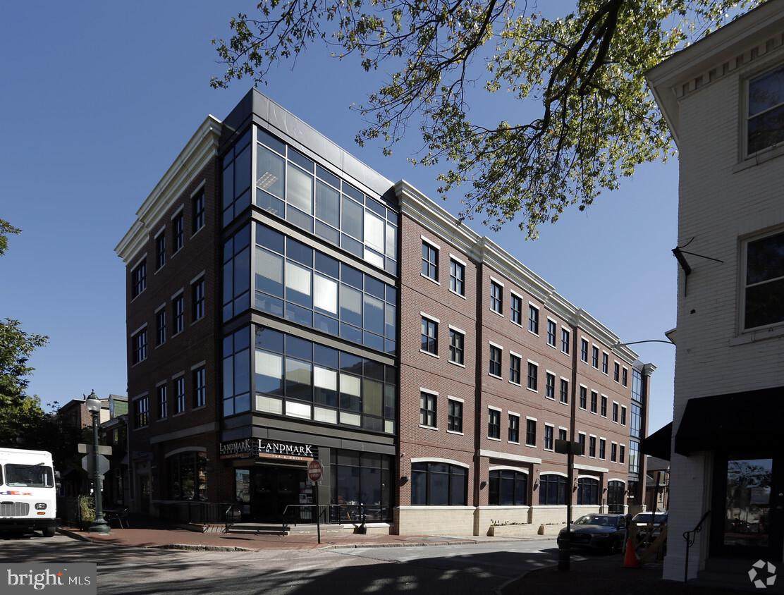 158 Gay Street - Photo 1