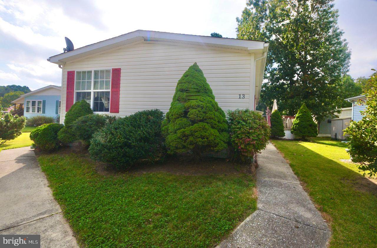 13 Clubhouse Lane - Photo 1