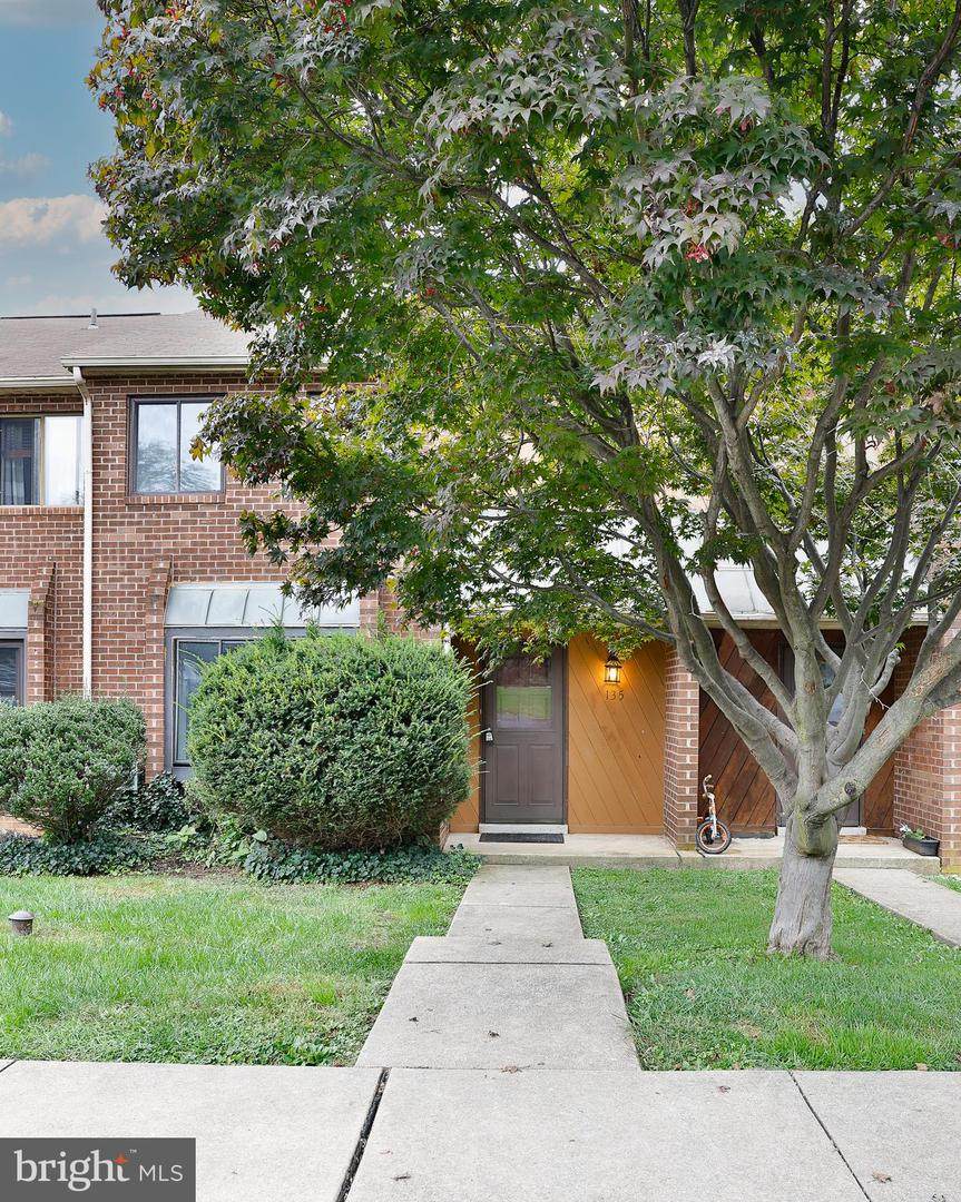 135 Talgrath Court - Photo 1