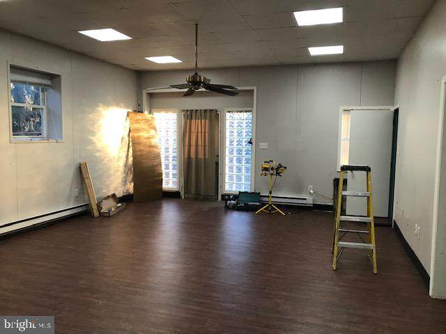 798 Oxford Avenue - Photo 1