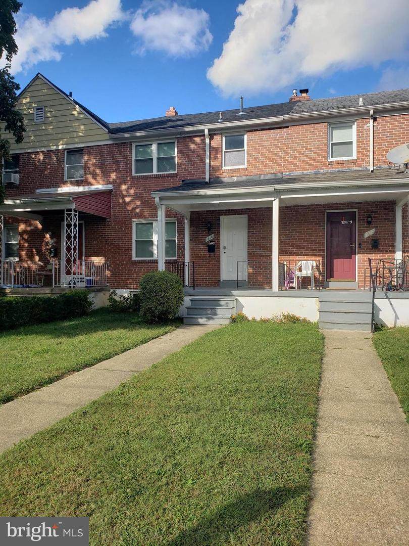 1918 Woodbourne Avenue - Photo 1