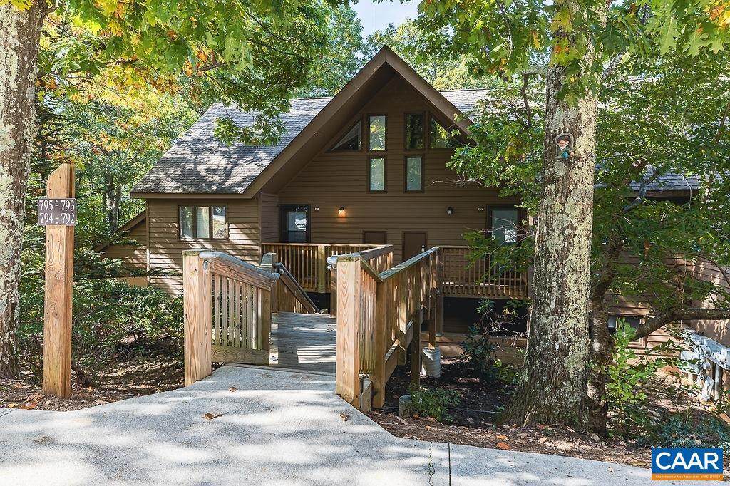 792 Laurelwood Condos - Photo 1