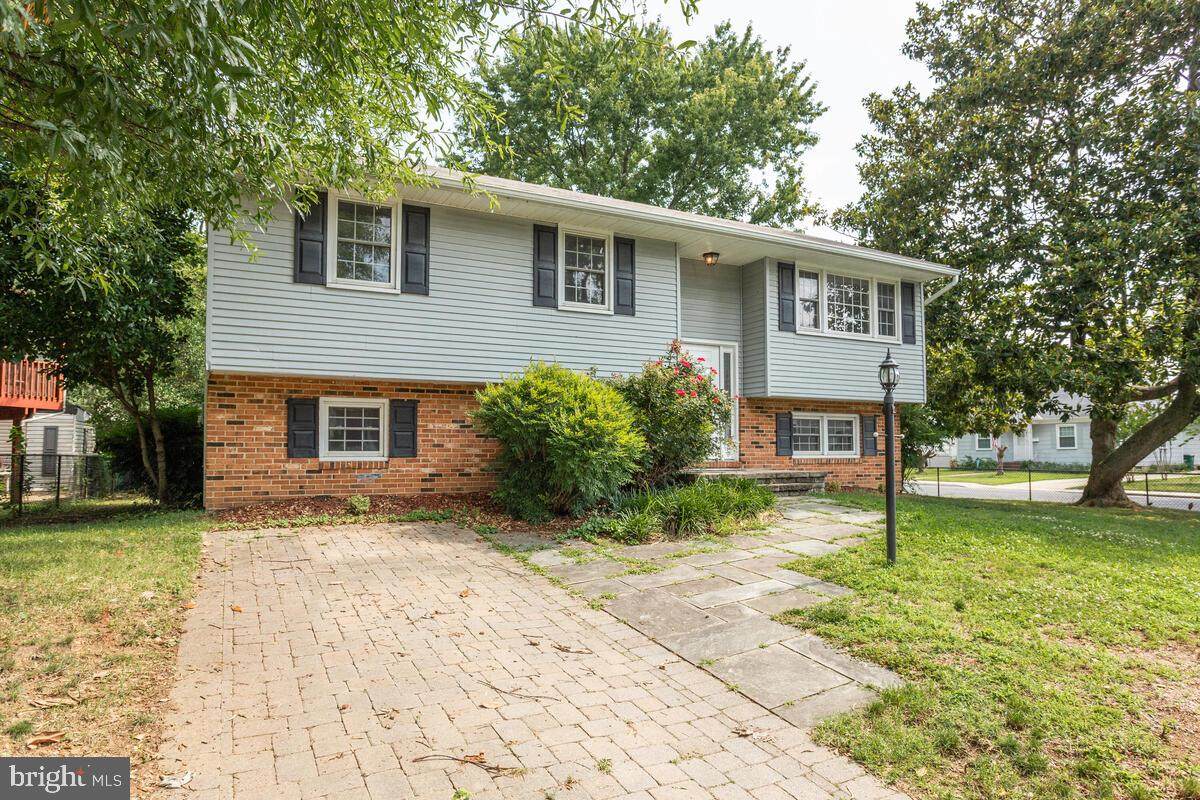 1105 Hoover Street - Photo 1