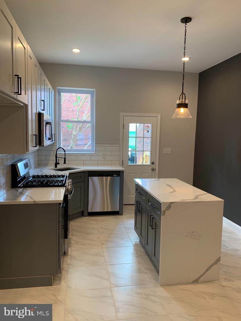 6122 Master Street - Photo 1