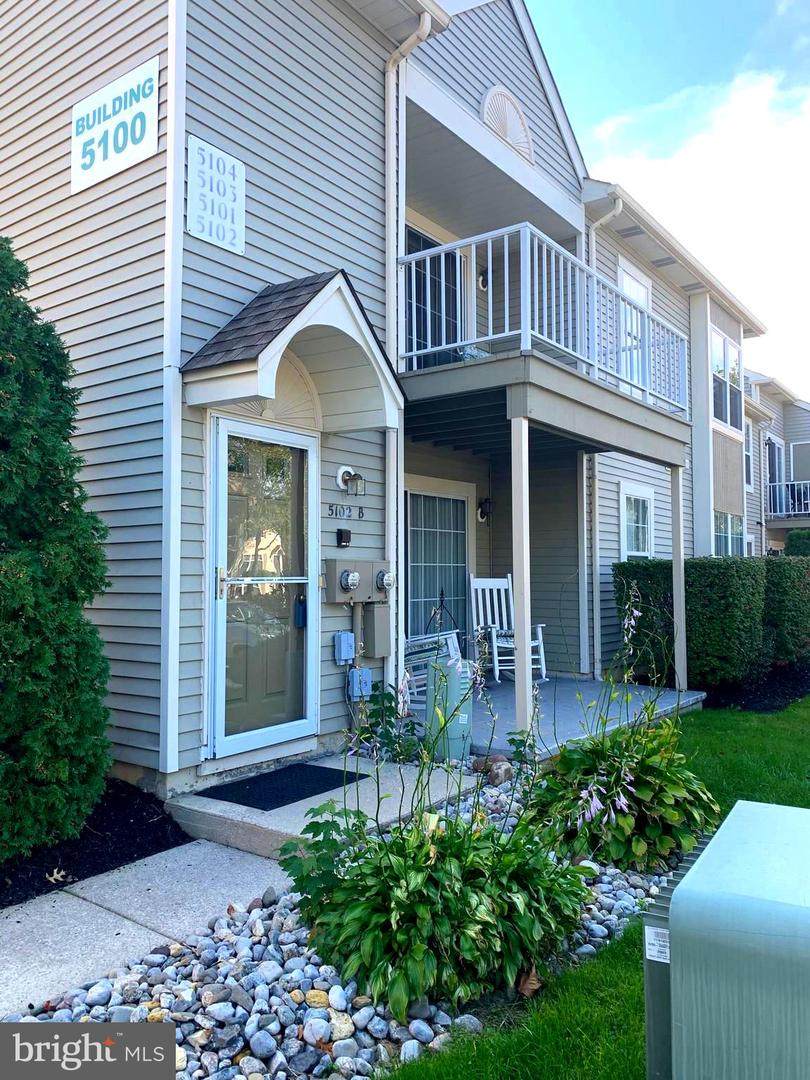 5102-B Adelaide Drive - Photo 1