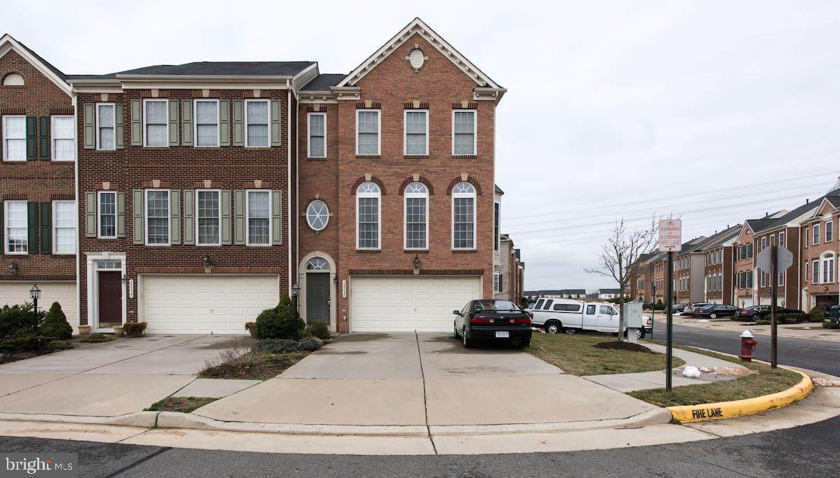 25237 Destination Square - Photo 1
