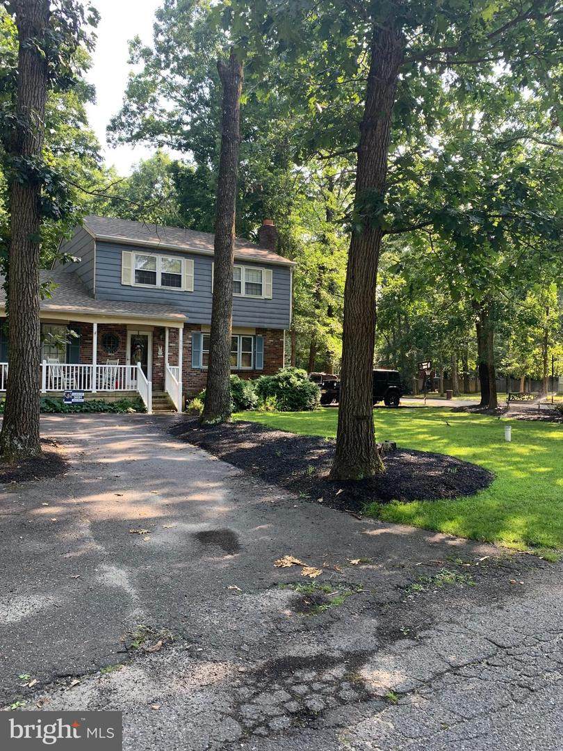 909 Maple Avenue - Photo 1