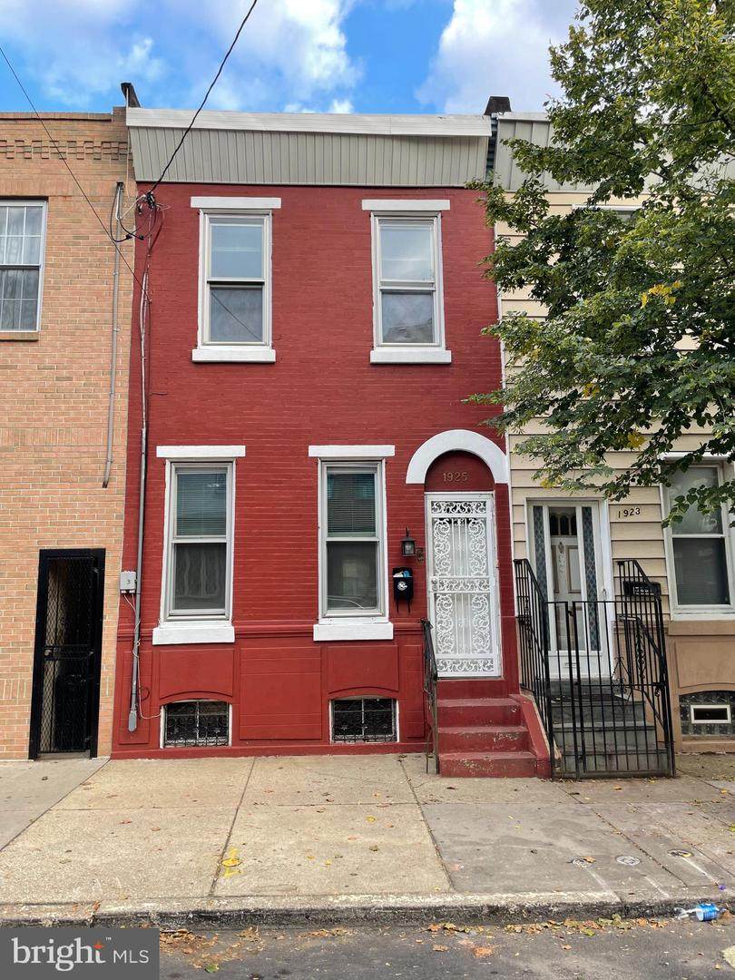 1925 Hancock Street - Photo 1