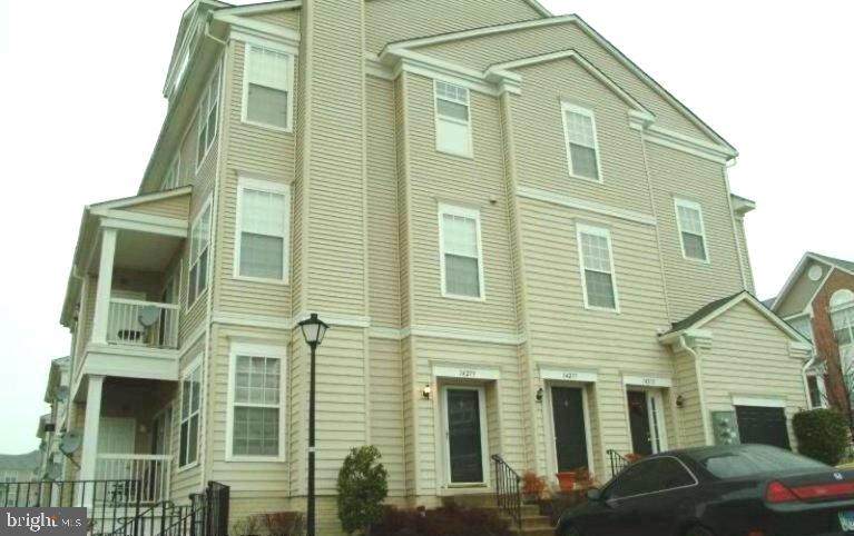14279 Hampshire Hall Court - Photo 1