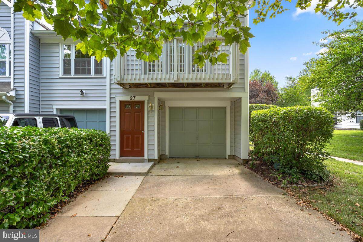 27 Bronco Court - Photo 1
