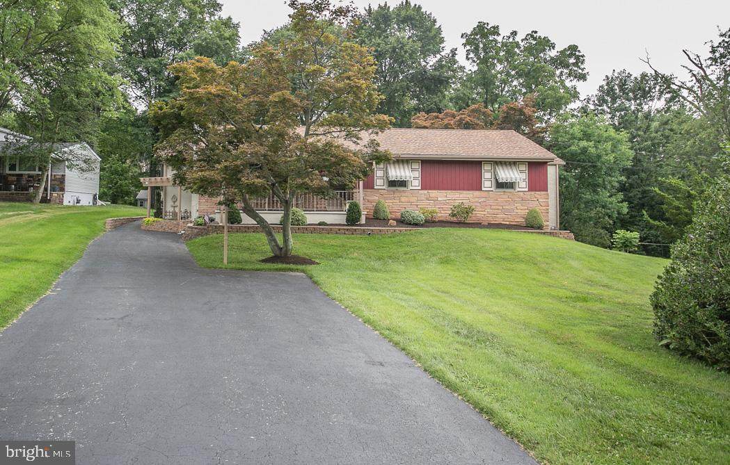111 Woodlyn Avenue - Photo 1