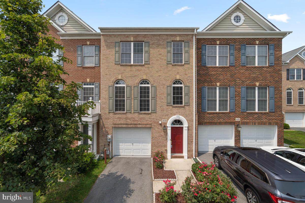 4838 Lee Hollow Place - Photo 1