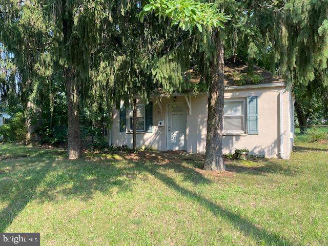 8 1ST Avenue - Photo 1