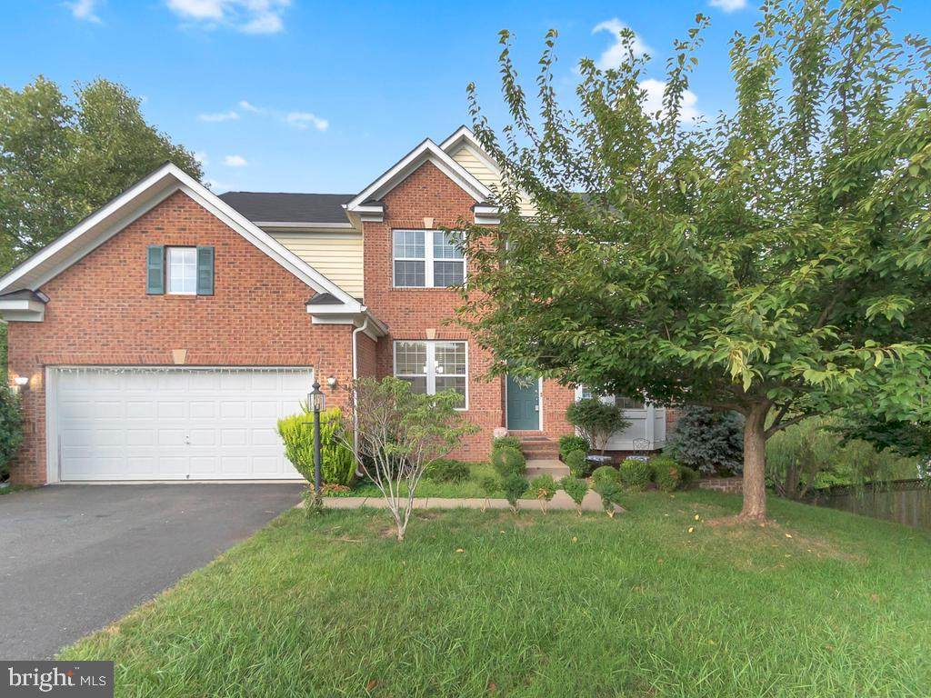 1016 Kensington Circle - Photo 1