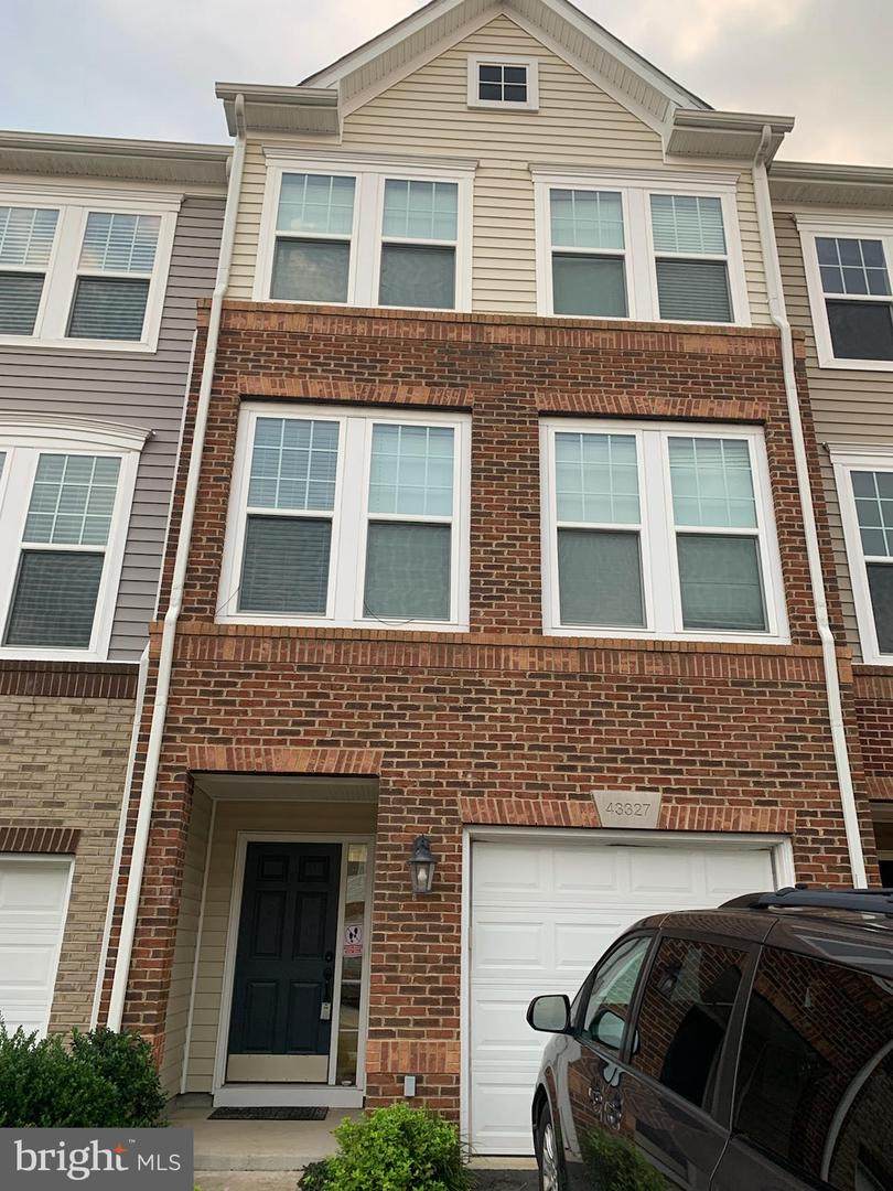 43327 Foyt Terrace - Photo 1