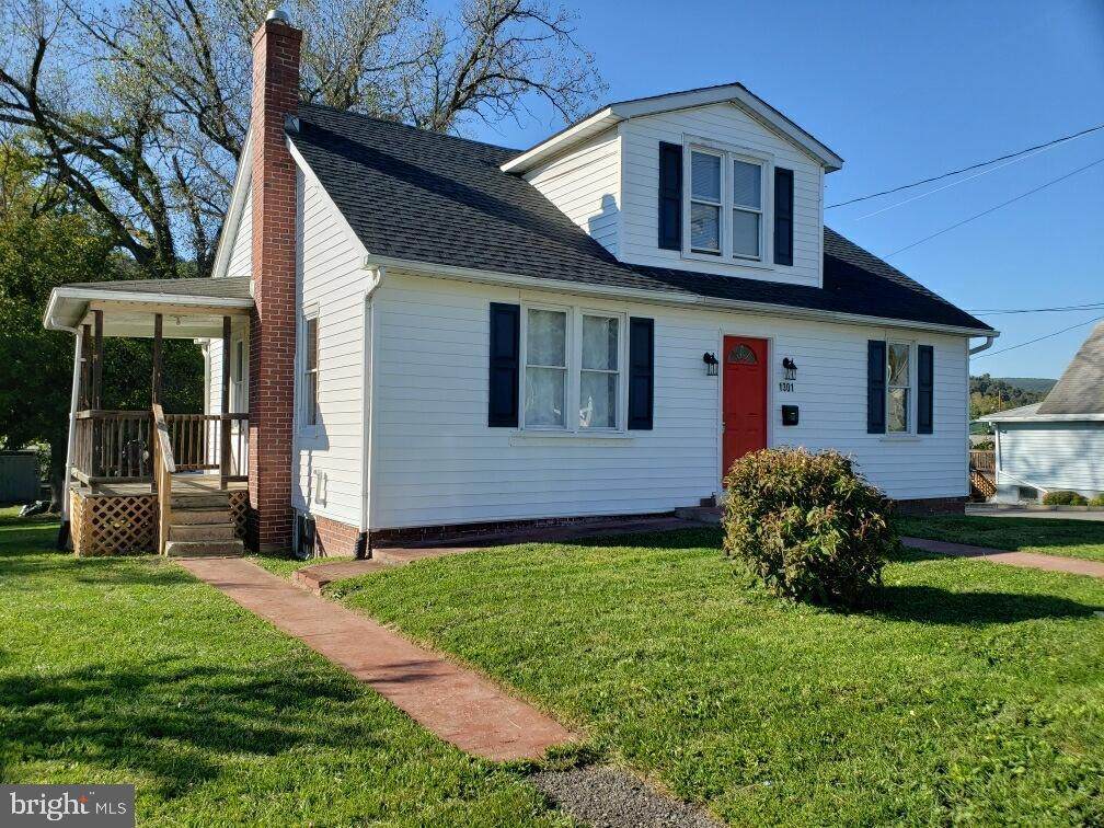 1301 Lexington Avenue - Photo 1
