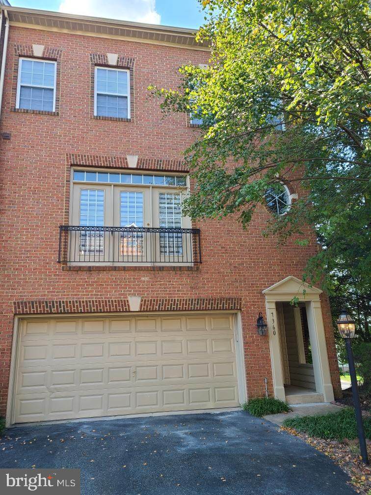 7360 Stream Bluff Way - Photo 1