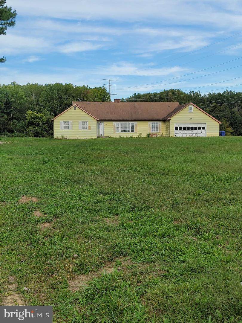 2025 Cedar Lane - Photo 1