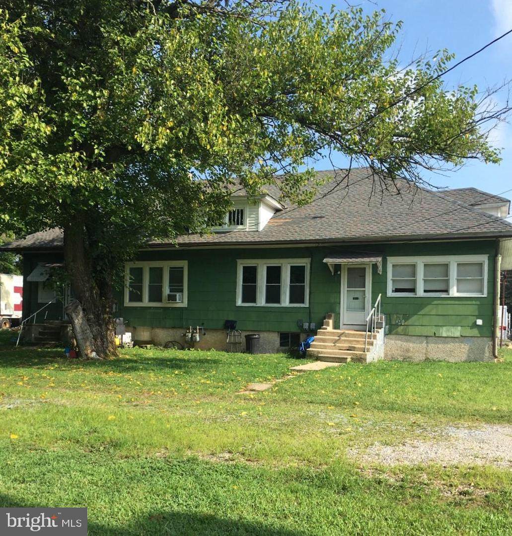 2760 West Boulevard - Photo 1