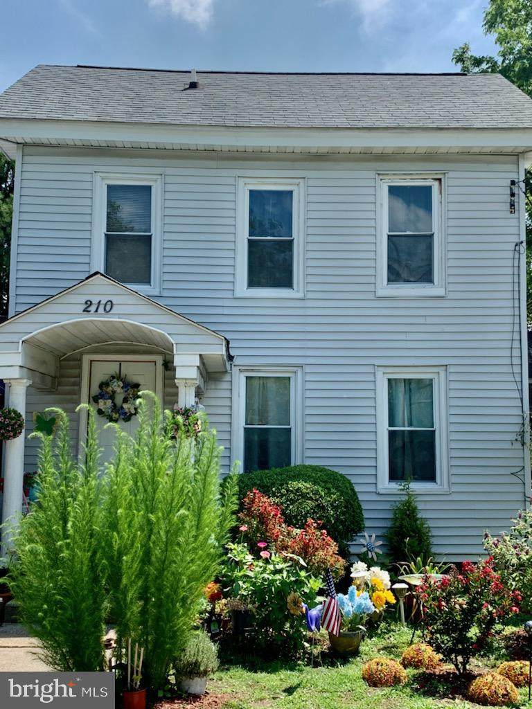 210 1ST Street - Photo 1