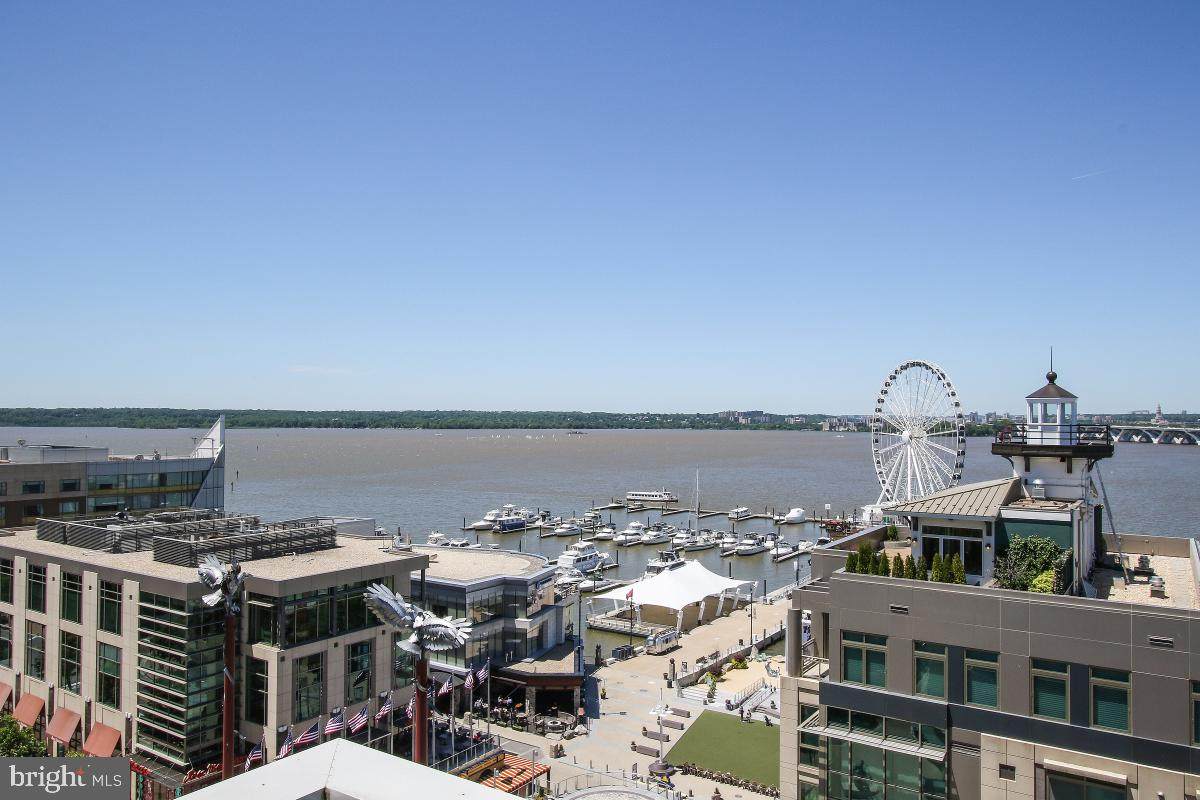 155 Potomac Passage - Photo 1