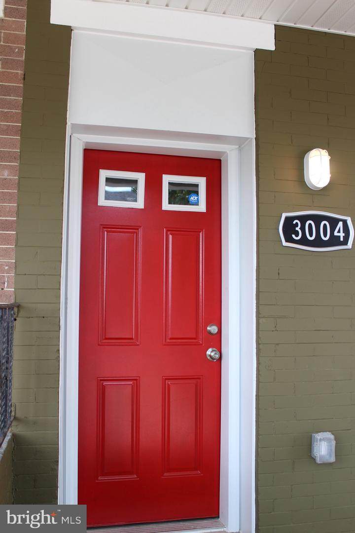 3004 Baker Street - Photo 1