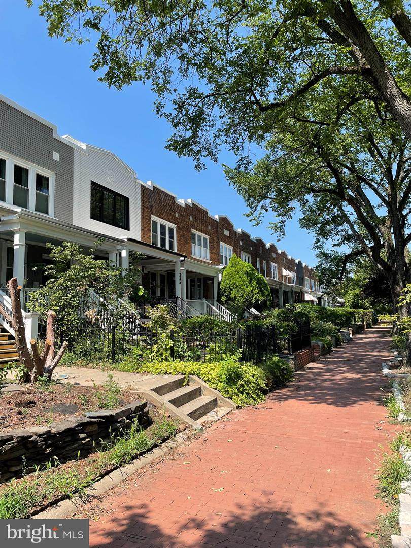 337 Kentucky Avenue - Photo 1