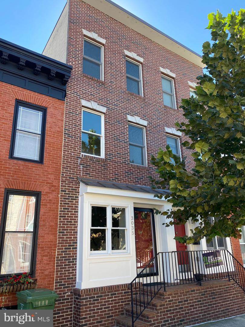 3035 Hudson Street - Photo 1