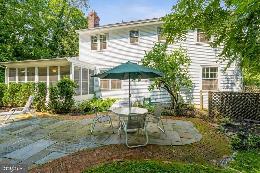 22 Franklin Avenue - Photo 1