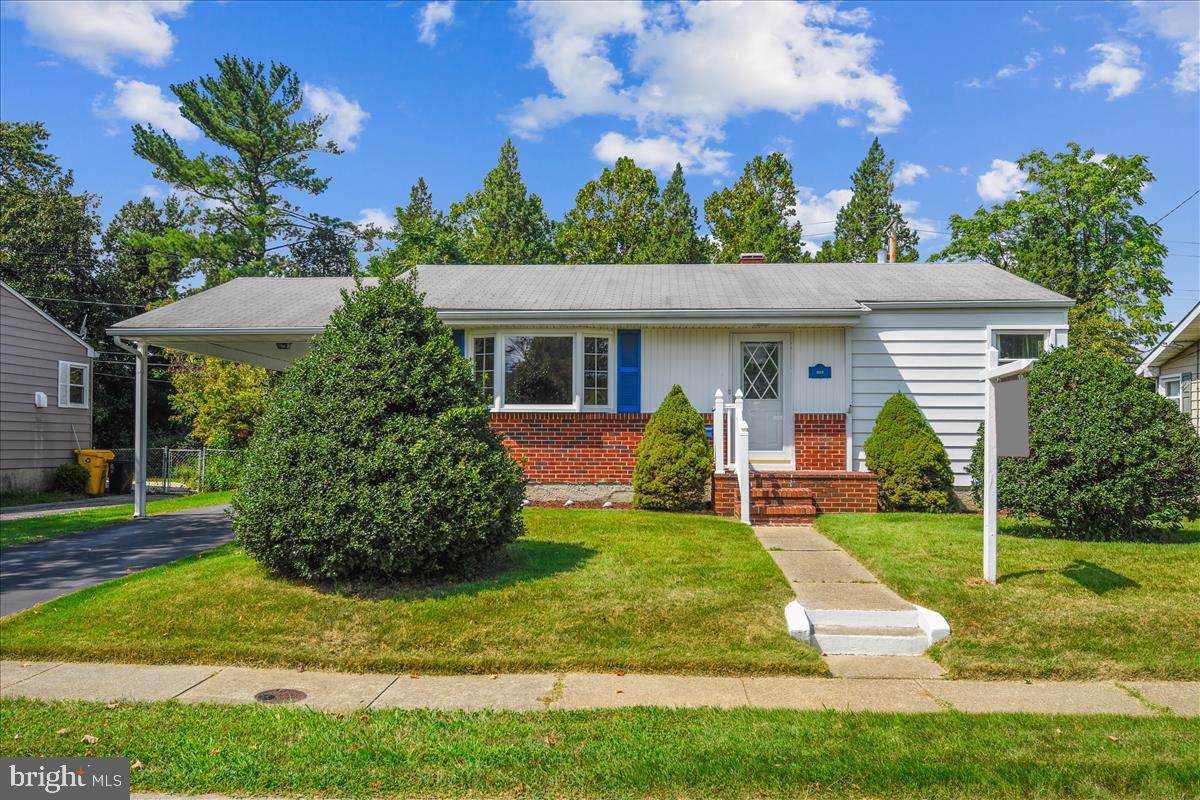 312 Cheddington Road - Photo 1