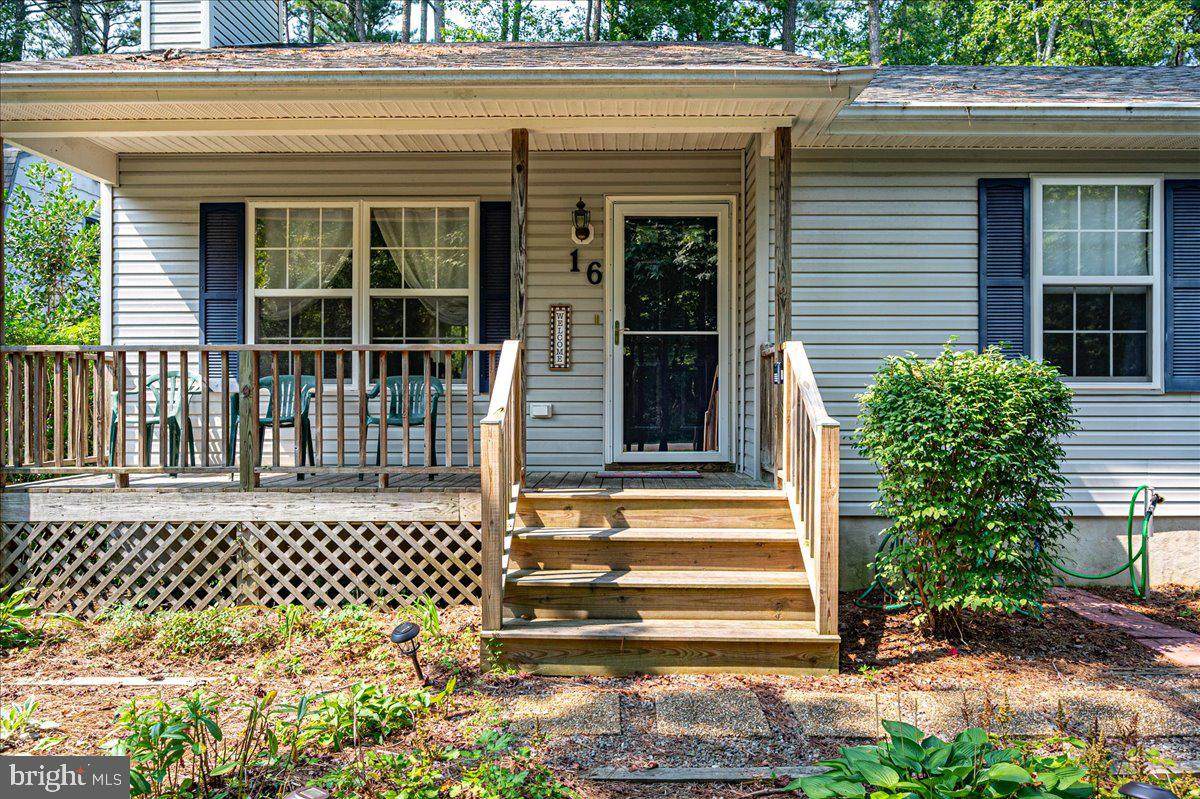 16 Cottonwood Court - Photo 1