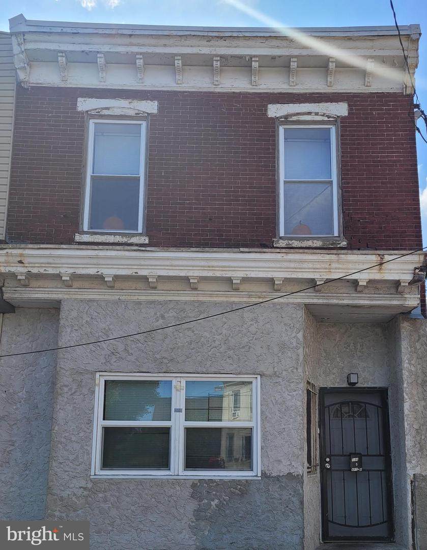546 Walnut Street - Photo 1